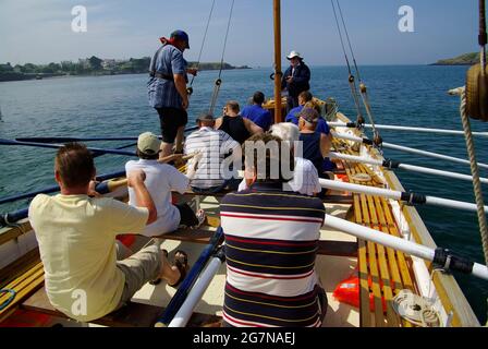 Aviron ancien canot de sauvetage de Cemaes Bay. Charles Henry Ashley. Banque D'Images