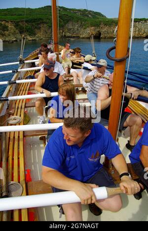 Aviron ancien canot de sauvetage de Cemaes Bay. Charles Henry Ashley. Banque D'Images