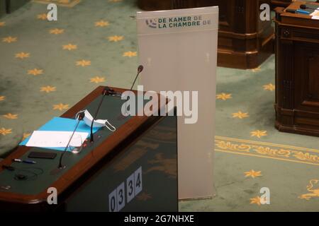 Illustration prise en séance plénière de la Chambre au Parlement fédéral à Bruxelles, jeudi 15 juillet 2021. BELGA PHOTO HATIM KAG Banque D'Images