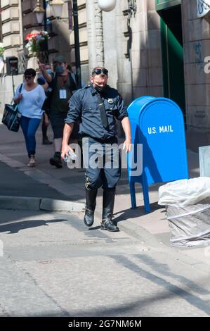 Glasgow, Écosse, Royaume-Uni. 15 juillet 2021. Tournage du film Indiana Jones et du Dial of Destiny dans le centre-ville. Crédit : SKULLY/Alamy Live News Banque D'Images