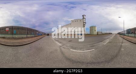 Vue panoramique à 360° de Great Yarmouth, Norfolk, Royaume-Uni – juillet 2021. Grande usine dans la zone industrielle.