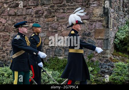 Procession à l'installation du général Alastair Bruce de Crionaich comme gouverneur du château d'Édimbourg, Edimbourg, Écosse, Royaume-Uni Banque D'Images