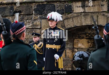 Installation du général de division Alastair Bruce de Crionaich comme gouverneur du château d'Édimbourg, Edimbourg, Écosse, Royaume-Uni Banque D'Images