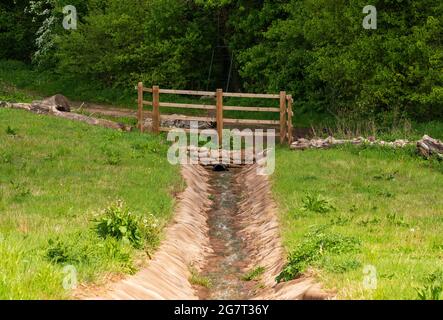 Canal de drainage artificiel Banque D'Images