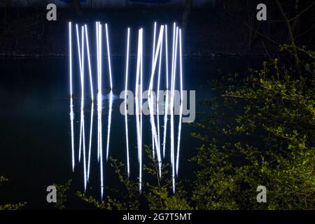 Light Art quot Schilfrohre quot de nuit, Lippstadt, Westphalie, Rhénanie-du-Nord-Westphalie, Allemagne, Europe Banque D'Images