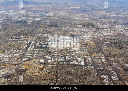 Vue aérienne d'un quartier de Midtown dans Skyline Phoenix, Arizona US Banque D'Images