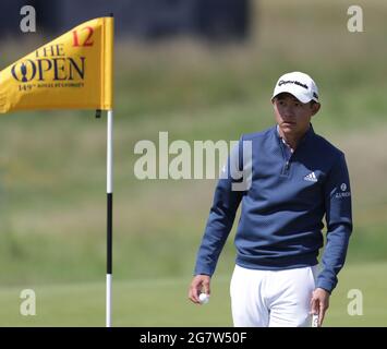 Kent, Royaume-Uni. 16 juillet 2021 ; Royal St Georges Golf Club, Sandwich, Kent, Angleterre ; The Open Championship Tour Golf, 2e jour ; Collin Morikawa (États-Unis) au 12e crédit vert : Images sportives action plus/Alamy Live News Banque D'Images