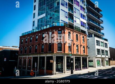 carrément près des rues vides le premier été du panique pas une âme en vue au coeur du centre-ville de halifax Banque D'Images