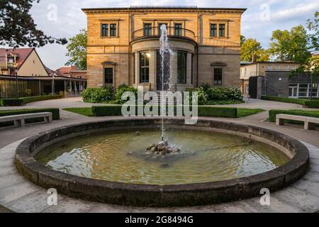 Bayreuth, Allemagne. 16 juillet 2021. Les nuages passent au-dessus de Haus Wahnfried, l'ancienne maison de Richard Wagner. Le festival de Bayreuth commence le 25.07.2021. Credit: Nicolas Armer/dpa/Alay Live News Banque D'Images