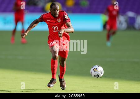 Orlando, États-Unis. 16 juillet 2021. 16 juillet 2021 : DIMITRI RAMOTHE (22), un avant de la Guadeloupe, fait tomber le ballon lors du match de football de la coupe d'or 2021 de la CONCACAF Guadeloupe contre la Jamaïque au stade Explora d'Orlando, FL, le 16 juillet 2021. (Credit image: © Cory Knowlton/ZUMA Press Wire) Credit: ZUMA Press, Inc./Alamy Live News Banque D'Images