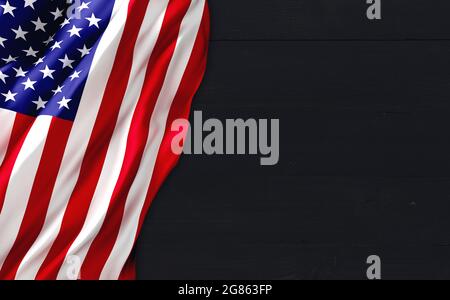 Drapeau des Etats-Unis sur le fond de bois noir conception pour l'indépendance, les anciens combattants, travail, jour commémoratif. Bannière modèle conception Banque D'Images