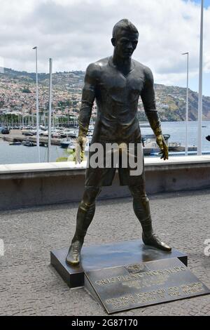Statue de Cristiano Ronaldo joueur de football, Estatua de Cristiano Ronaldo, Funchal, Madère, Portugal, Europe Banque D'Images