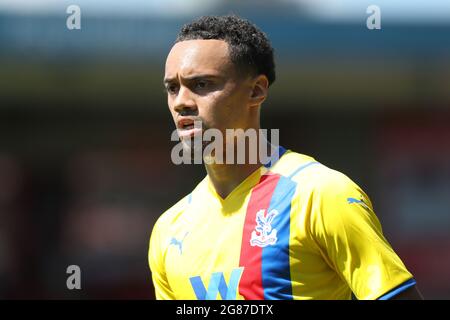 Nya Kirby du Crystal Palace en action pendant le match amical d'avant-saison au stade Banks's, Walsall. Banque D'Images