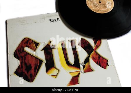 Groupe de rock progressif et de hard rock, album musical Styx sur disque vinyle LP. Intitulé: Couverture de l'album Styx II Banque D'Images