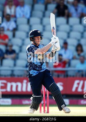 17 juillet 2021 ; Emirates Old Trafford, Manchester, Lancashire, Angleterre ; T20 Vitality Blast Cricket, Lancashire Lightning versus Yorkshire Vikings ; Dom Bess&#xa0;of Yorkshire Vikings Banque D'Images