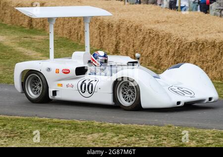 1966 Chaparral 2e peut être une voiture de course au Goodwood Festival of Speed 2013. Chaparral Cars était une équipe américaine de course automobile et un modèle de voiture de course Banque D'Images