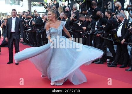 Maja Malnar assiste à l'OSS 117: Alerte Rouge en Afrique Noire première et cérémonie de clôture du 74e Festival International du film de Cannes, France, le 17 juillet 2021. Photo d'Aurore Marechal/ABACAPRESS.COM Banque D'Images