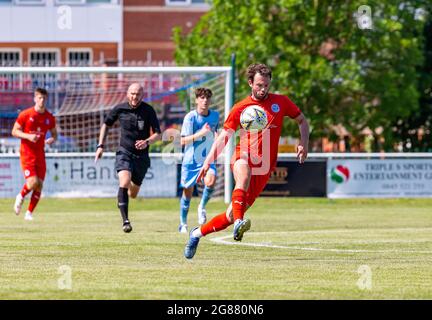 Warrington Rylands 1906 FC a accueilli le Coventry City FC U23 dans leur troisième match de football pré-saison de la saison 2021-2022 Banque D'Images