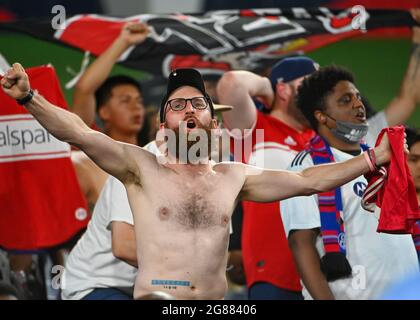 Nashville, Tennessee, États-Unis. 17 juillet 2021. Un fan de Chicago Fire pendant le match MLS entre le Chicago Fire et le Nashville SC au Nissan Stadium de Nashville, TN. Kevin Langley/CSM/Alamy Live News Banque D'Images