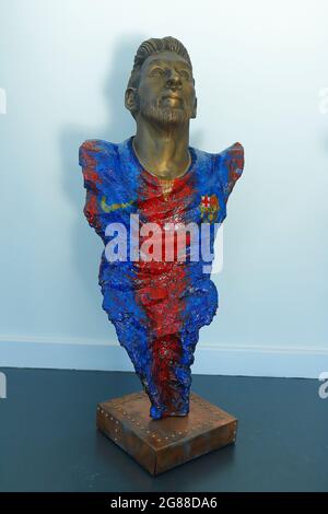 Une sculpture de footballeur Lionel Messi créée par Tony Clarke de Clark Sculptures Banque D'Images