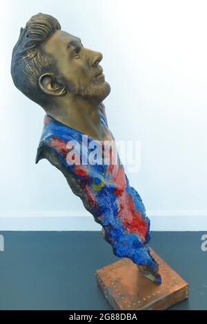 Une sculpture de footballeur Lionel Messi créée par Tony Clarke de Clark Sculptures Banque D'Images