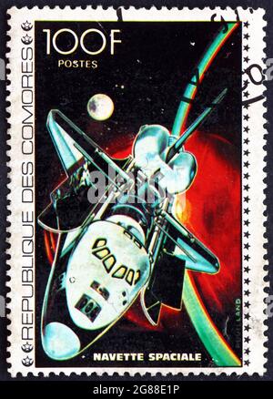 COMORES - VERS 1977 : un timbre imprimé aux Comores montre la navette spatiale, exploration spatiale, vers 1977 Banque D'Images