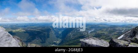 Image panoramique haute résolution du sommet de Gaustatoppen en Norvège Banque D'Images