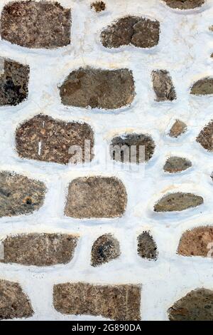 Les maisons blanches du village Fataga à Gran Canaria par une journée ensoleillée. Banque D'Images
