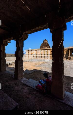 Hampi, Karnataka, Inde - 13 janvier 2020 : vue du complexe du temple de Pattabhirama. Hampi, la ville des ruines, est un site classé au patrimoine mondial de l'UNESCO. Karnataka Banque D'Images