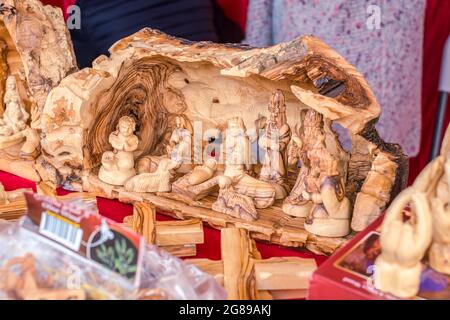 Sibiu, Roumanie - 16 novembre 2019. Vue sur le marché de Noël traditionnel dans le centre historique de Sibiu, Transylvanie, Roumanie. Banque D'Images