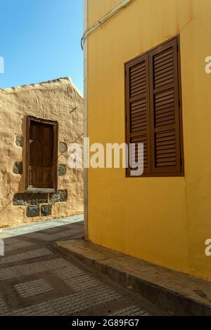 La petite ville d'Agüimes à Gran Canaria, en Espagne, un après-midi d'été. Banque D'Images