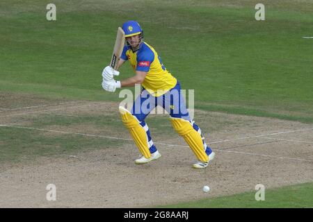 NOTTINGHAM, ROYAUME-UNI. 18 JUILLET Sean Dickson, de Durham chauves-souris, lors du match Vitality Blast T20 entre le Nottinghamshire et Durham, à Trent Bridge, Nottingham, le dimanche 18 juillet 2021. (Crédit : will Matthews | MI News) crédit : MI News & Sport /Alay Live News Banque D'Images