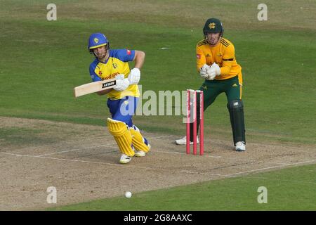 NOTTINGHAM, ROYAUME-UNI. 18 JUILLET Sean Dickson, de Durham chauves-souris, lors du match Vitality Blast T20 entre le Nottinghamshire et Durham, à Trent Bridge, Nottingham, le dimanche 18 juillet 2021. (Crédit : will Matthews | MI News) crédit : MI News & Sport /Alay Live News Banque D'Images