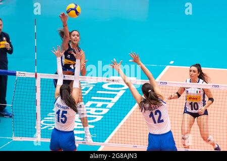 ROTTERDAM, PAYS-BAS - JUILLET 18: Giorgia Frosini d'Italie lors du match de volley-ball de championnat du monde de la femme U20 contre l'Italie et la Serbie au Topsportcentrum le 18 juillet 2021 à Rotterdam, pays-Bas (photo de Rene van Dam/Orange Pictures) Banque D'Images