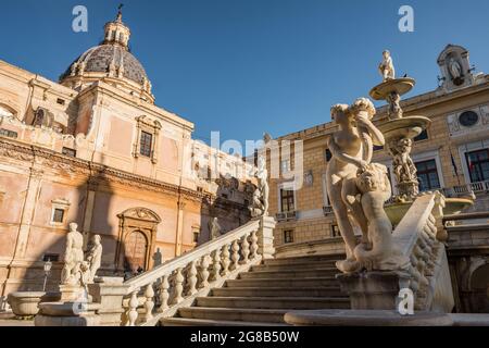 La fontaine prétorienne ou Fontana Pretoria à Palerme, Sicile, Italie Banque D'Images