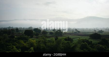 Une photo d'un paysage cinématographique Banque D'Images