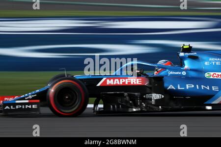 Esteban Ocon d'Alpine lors des qualifications pour le Grand Prix de Grande-Bretagne à Silverstone, Towcester. Date de la photo : vendredi 16 juillet 2021. Banque D'Images