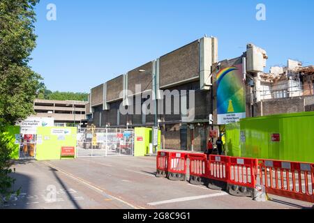 Matin d'été à l'entrée de l'ancien Broadmarsh Centre sur le côté sud de Nottingham City, dans le Nottinghamshire Angleterre Banque D'Images