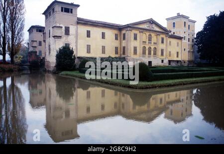 Torre dei Picenardi dans la provincia di Cremona, Lombardie Banque D'Images