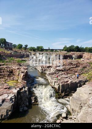 Vue sur Falls Park, Sioux Falls, Dakota du Sud Banque D'Images