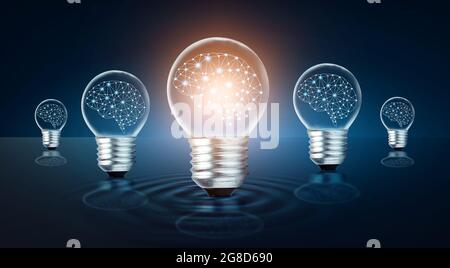 Autre idée nombreuses Ampoules ampoule sont disposés en une ligne et l'un d'eux est allumé. Idée Concept Banque D'Images