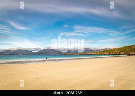 Un été 3 photo HDR image de la merveilleuse LUSKENTIRE, Losgaintir, plage sur l'île de Harris, îles occidentales, Ecosse. 30 juin 2021 Banque D'Images