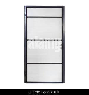 Porte avant en métal blanc à la maison isolée sur fond blanc. Côté intérieur de la porte d'entrée blanche isolé sur fond blanc. Banque D'Images