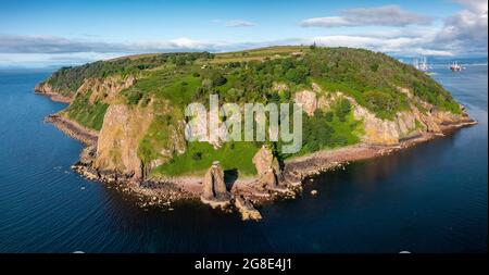 Vue aérienne des batteries des défenses côtières de la Seconde Guerre mondiale au sud de Sutor of Cromarty promontoire à l'entrée de Cromarty firth à Ross et Cromarty, en Écosse Banque D'Images