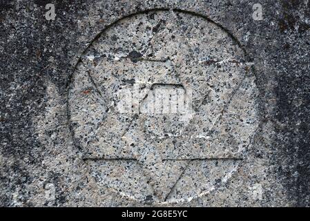 Étoile de David sur une pierre tombale, cimetière juif, Schnaittach, moyenne-Franconie, Bavière, Allemagne Banque D'Images