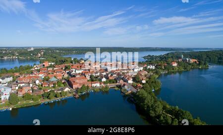 Vue aérienne de la vieille ville avec cathédrale, Ratzeburg, Schleswig-Holstein, Allemagne Banque D'Images