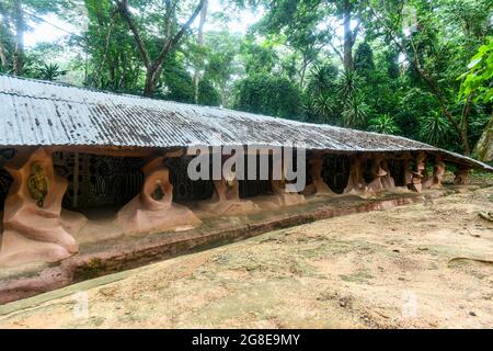 Maison sacrée sur le site de l'UNESCO Osun-Osogbo Sacred Grove, État d'Osun, Nigeria Banque D'Images