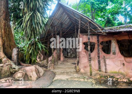 Maison sacrée sur le site de l'UNESCO Osun-Osogbo Sacred Grove, État d'Osun, Nigeria Banque D'Images