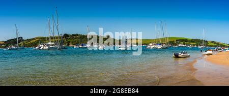 Panorama de l'estuaire de Kingsbridge et des bateaux, SALCOMBE, Kingsbridge, Devon, Angleterre Banque D'Images