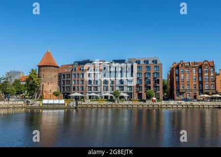 GDANSK, POLOGNE - 18 juin 2021 : l'hôtel Hilton de Gdansk, Pologne Banque D'Images